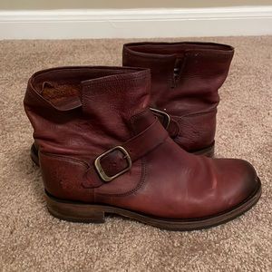 Size 8 Frye boots
